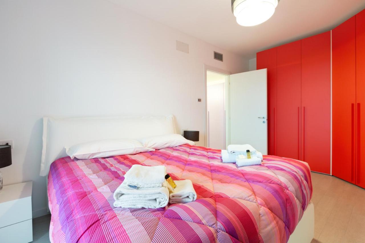 Fiera Milano Flat With Garage Apartman Kültér fotó