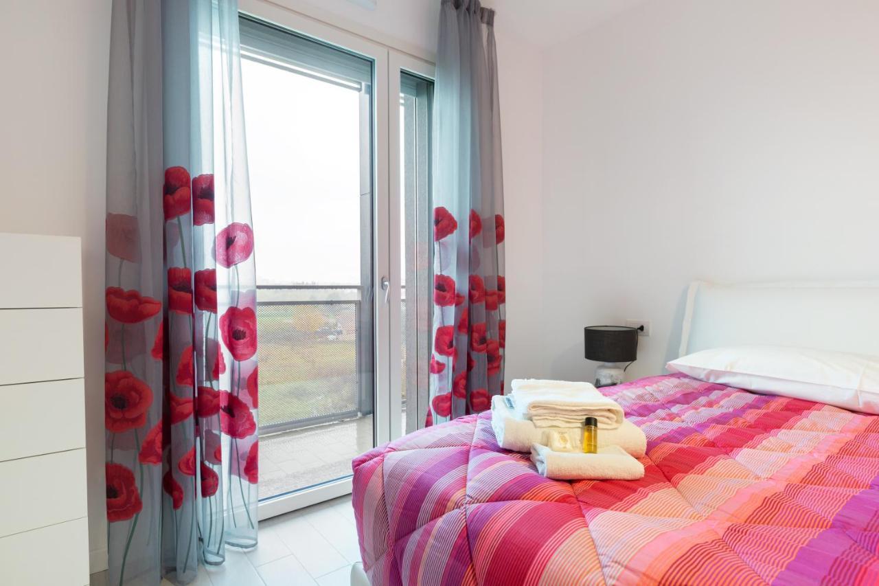 Fiera Milano Flat With Garage Apartman Kültér fotó